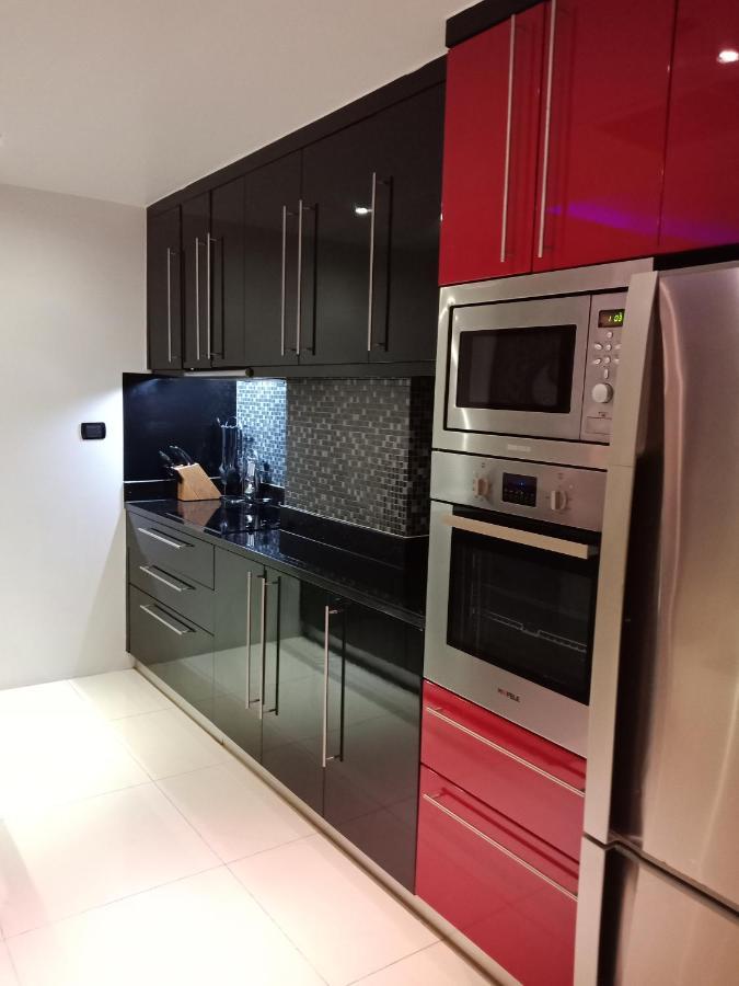 Absolute Bangla Suites Patong Exteriör bild