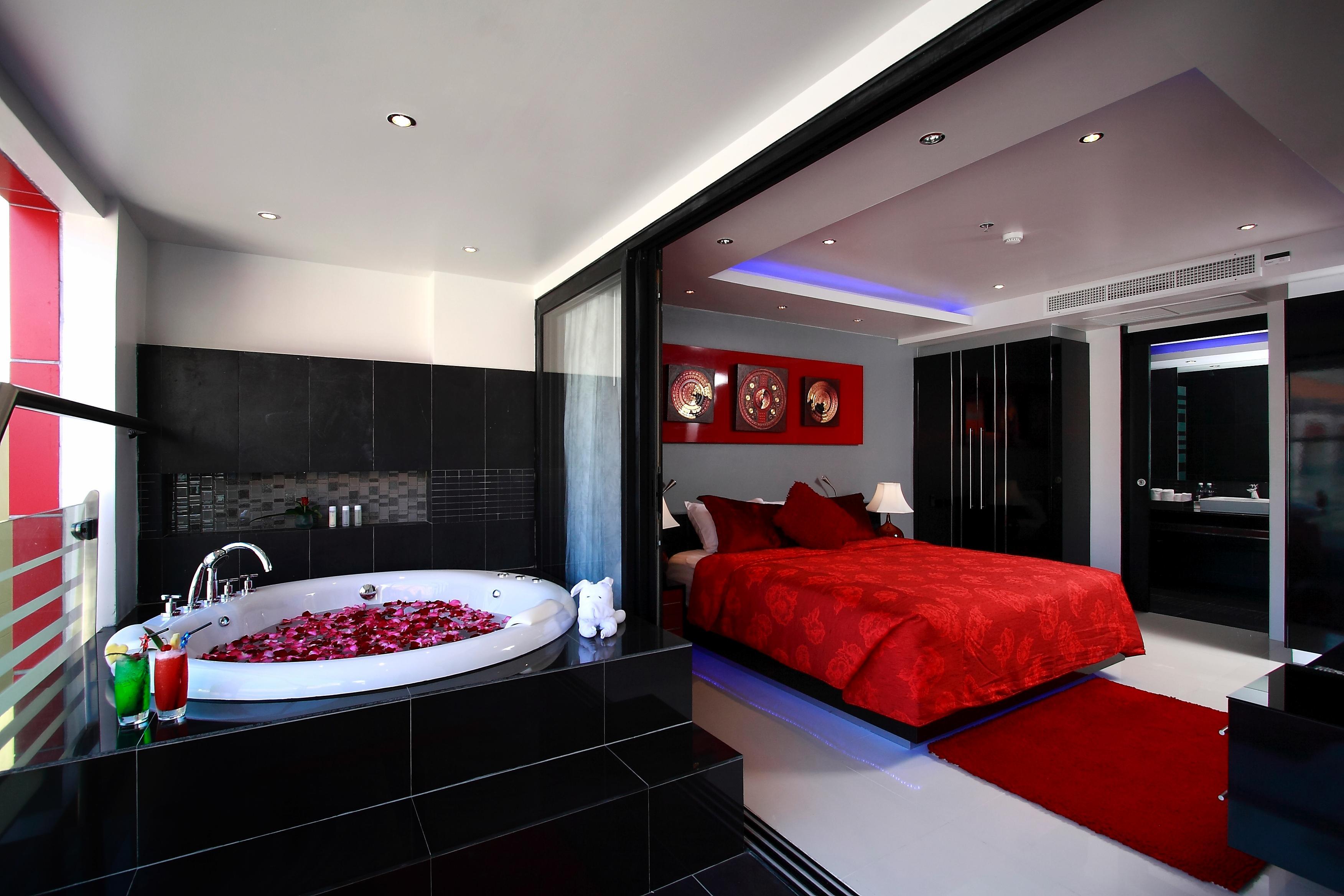 Absolute Bangla Suites Patong Rum bild